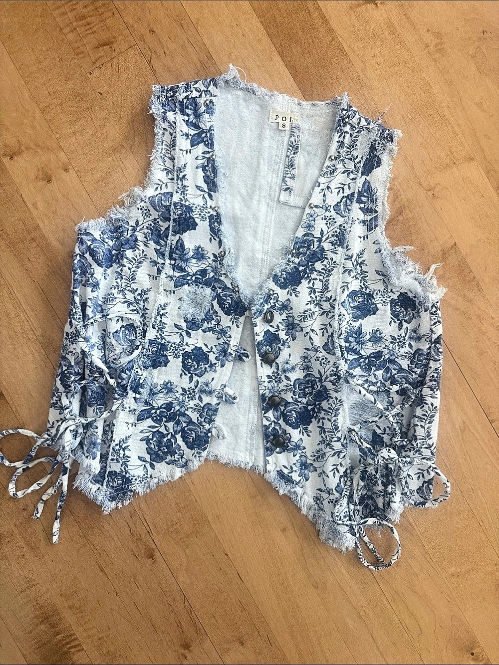 POL Blue & White Floral Cotton Vest